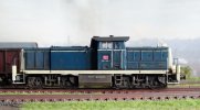 V90 02.jpg